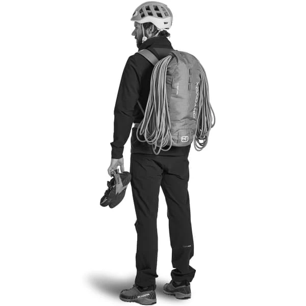 ORTOVOX TRAD ZERO 24 BLACK RAVEN 23 5 ORTOVOX TRAD ZERO 24 BLACK RAVEN 23 – Image 3