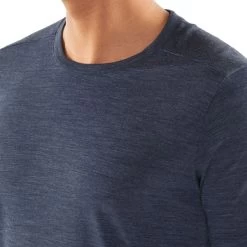 ICEBREAKER M SPHERE SS CREWE MIDNIGHT NAVY 22 -Magasin de matériel d'alpinisme 9 102776 m sphere ss crewe midnight navy ib104570401 04