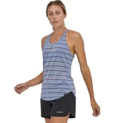 PATAGONIA W'S CAP COOL TRAIL TANK FUR STRIPE LGT CURT BLUE 22 -Magasin de matériel d'alpinisme 9 116716 24517 fwcu 02