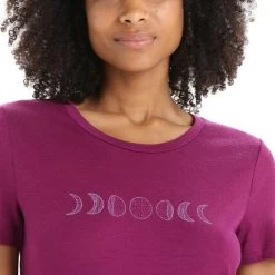 ICEBREAKER MERINO W TECH LITE II SS TEE MOON PHASE GO BERRY 23 -Magasin de matériel d'alpinisme 9 124936 ib0a56no735 05