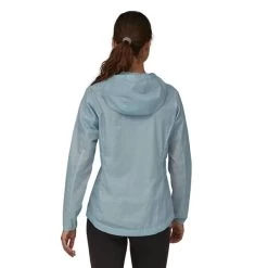 PATAGONIA W'S HOUDINI JKT STEAM BLUE 23 -Magasin de matériel d'alpinisme 9 126681 24147 stme 03