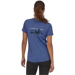 PATAGONIA W'S CAP COOL DAILY GRAPHIC SHIRT ‘73 SKYLINE: CURRENT BLUE X-DYE 23 -Magasin de matériel d'alpinisme 9 126858 45250 scbx 04