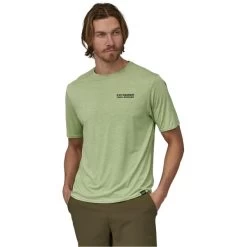 PATAGONIA M'S CAP COOL DAILY GRAPHIC SHIRT - LANDS TREE TROTTER: SALVIA GREEN X-DYE 23 8 PATAGONIA M'S CAP COOL DAILY GRAPHIC SHIRT - LANDS TREE TROTTER: SALVIA GREEN X-DYE 23 -Magasin de matériel d'alpinisme 9 126859 45385 trsx 03