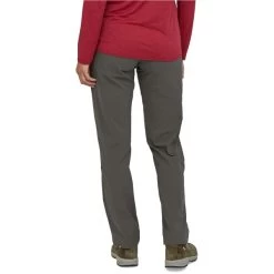 PATAGONIA W'S QUANDARY PANTS - REG FORGE GREY 23 -Magasin de matériel d'alpinisme 9 126883 55416 fge 02