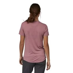 PATAGONIA W'S CAP COOL MERINO GRAPHIC SHIRT CLEAN CLIMB BLOOM/EVENING MAUVE 23 -Magasin de matériel d'alpinisme 9 128017 44595 cbma 03