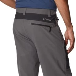 COLUMBIA TRIPLE CANYON™ II SHORT CITY GREY/SHARK 23 11 COLUMBIA TRIPLE CANYON™ II SHORT CITY GREY/SHARK 23 -Magasin de matériel d'alpinisme 9 128783 2030801 023 05