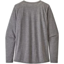 PATAGONIA W'S L/S CAP COOL DAILY GRAPHIC SHIRT RIDGE RISE STRIPE: FEATHER GREY 23 -Magasin de matériel d'alpinisme 9 92806 w s l s cap cool daily graphic shirt ridge rise stripe feather grey 45205 rifg 02
